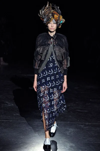 Look 14